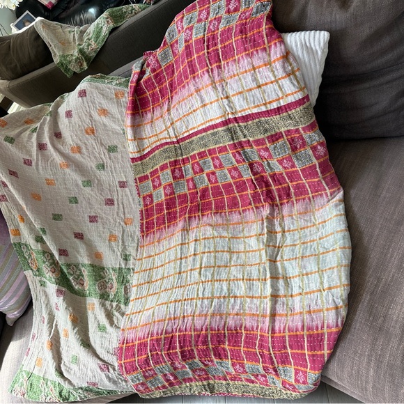 Beautiful handmade quilts. 100% cotton. One of a kind 💖 - Picture 4 of 16